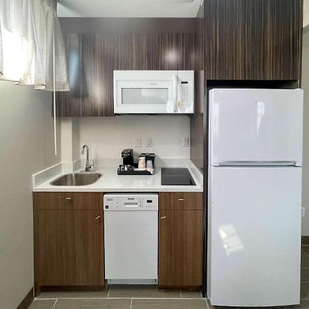Mainstay Suites Нью-Йорк Экстерьер фото