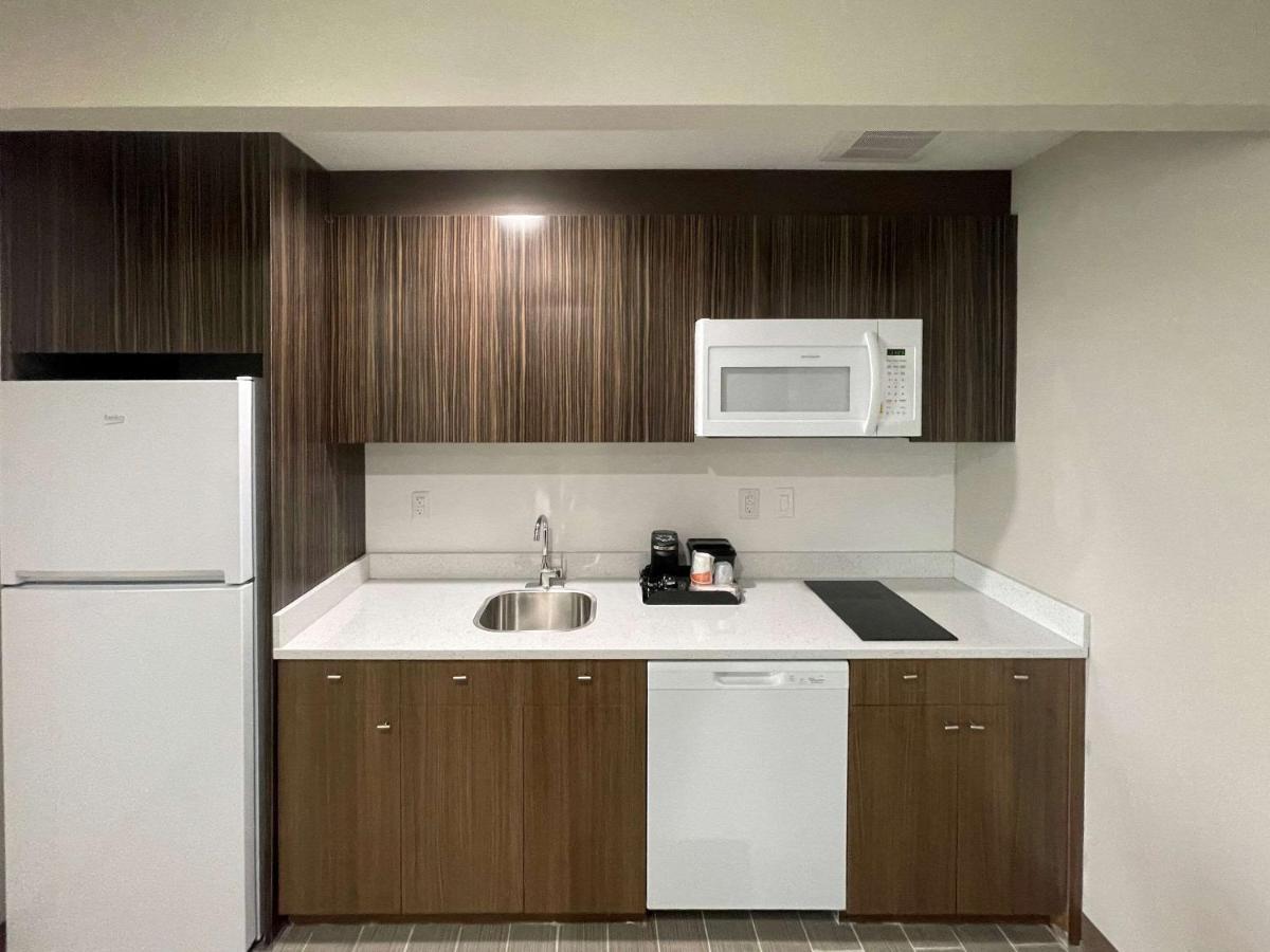 Mainstay Suites Нью-Йорк Экстерьер фото